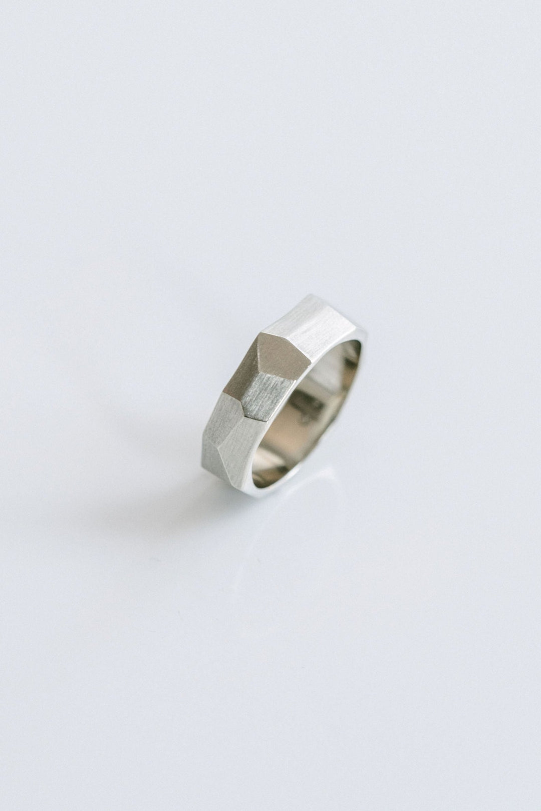 Brushed Faceted Mens Band