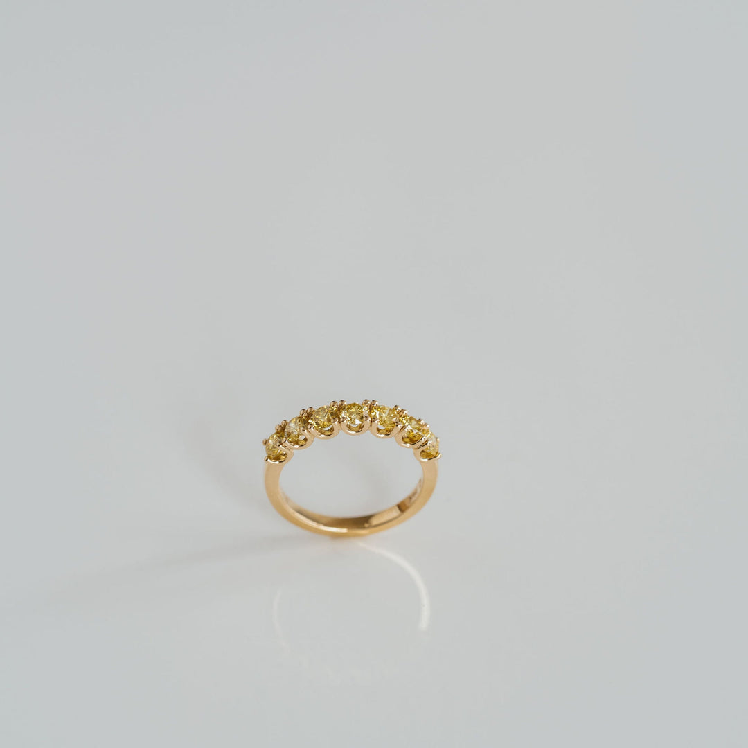 Round Brilliant Yellow Diamond Dahlia Band