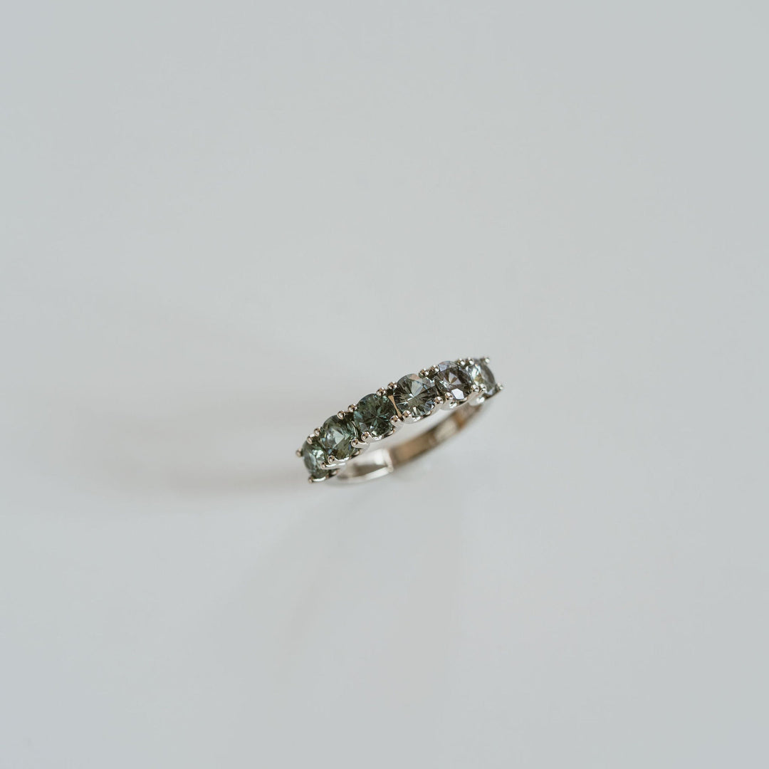 Round Blue-Green Sapphire Dahlia Band - 4.5mm