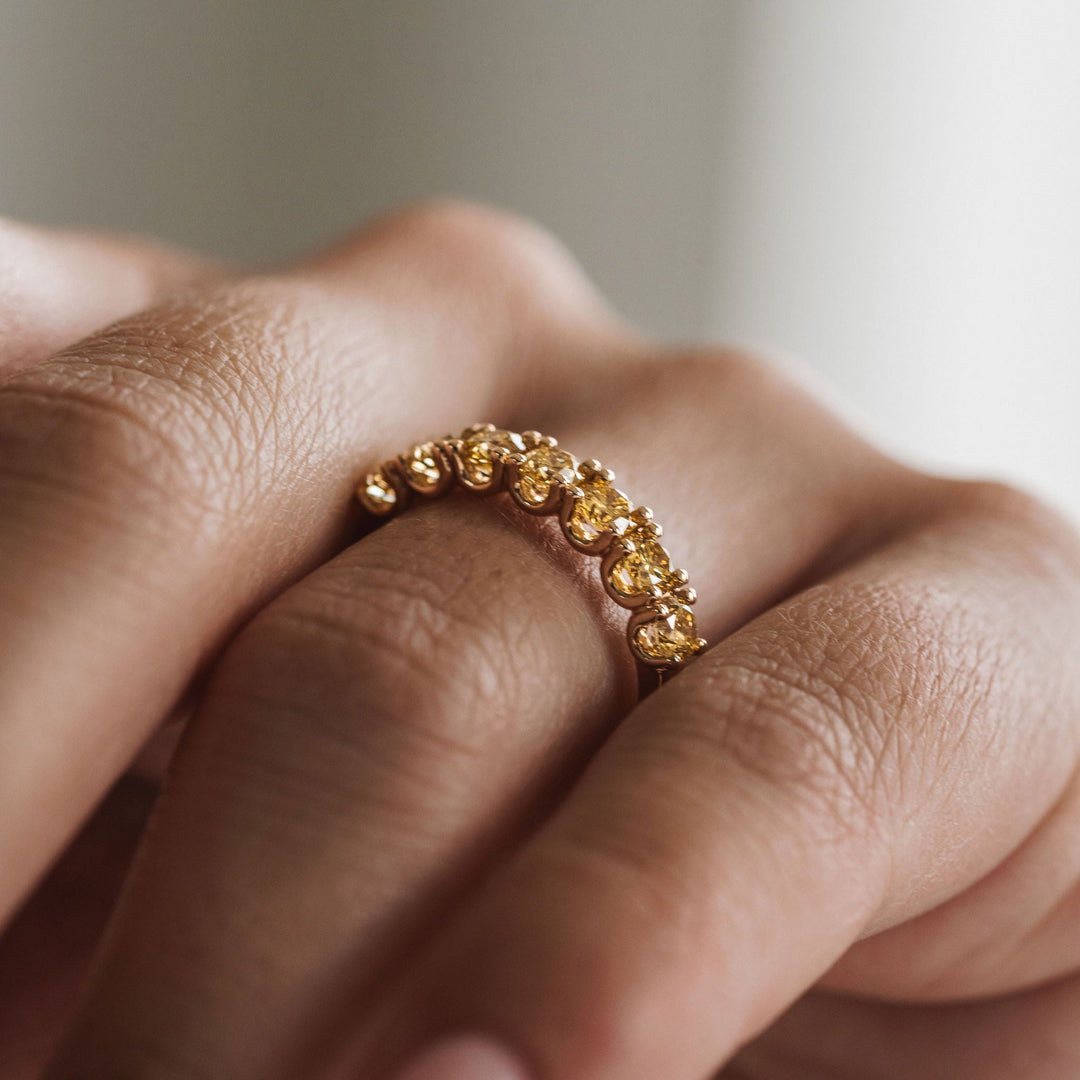 Round Brilliant Yellow Diamond Dahlia Band