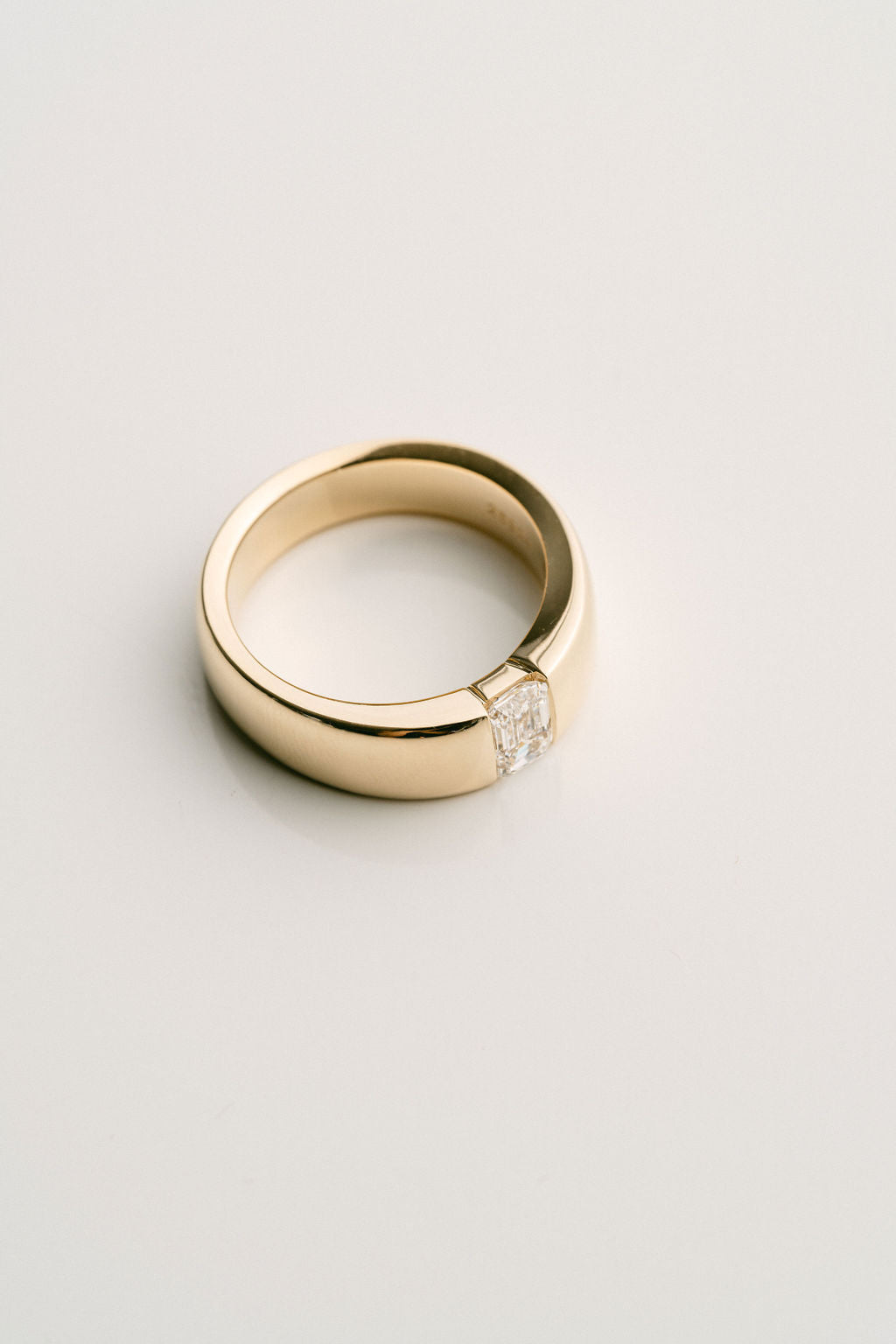 Round Polished Mens Tandem Band With Emerald Cut Diamond 14k Yellow Gold