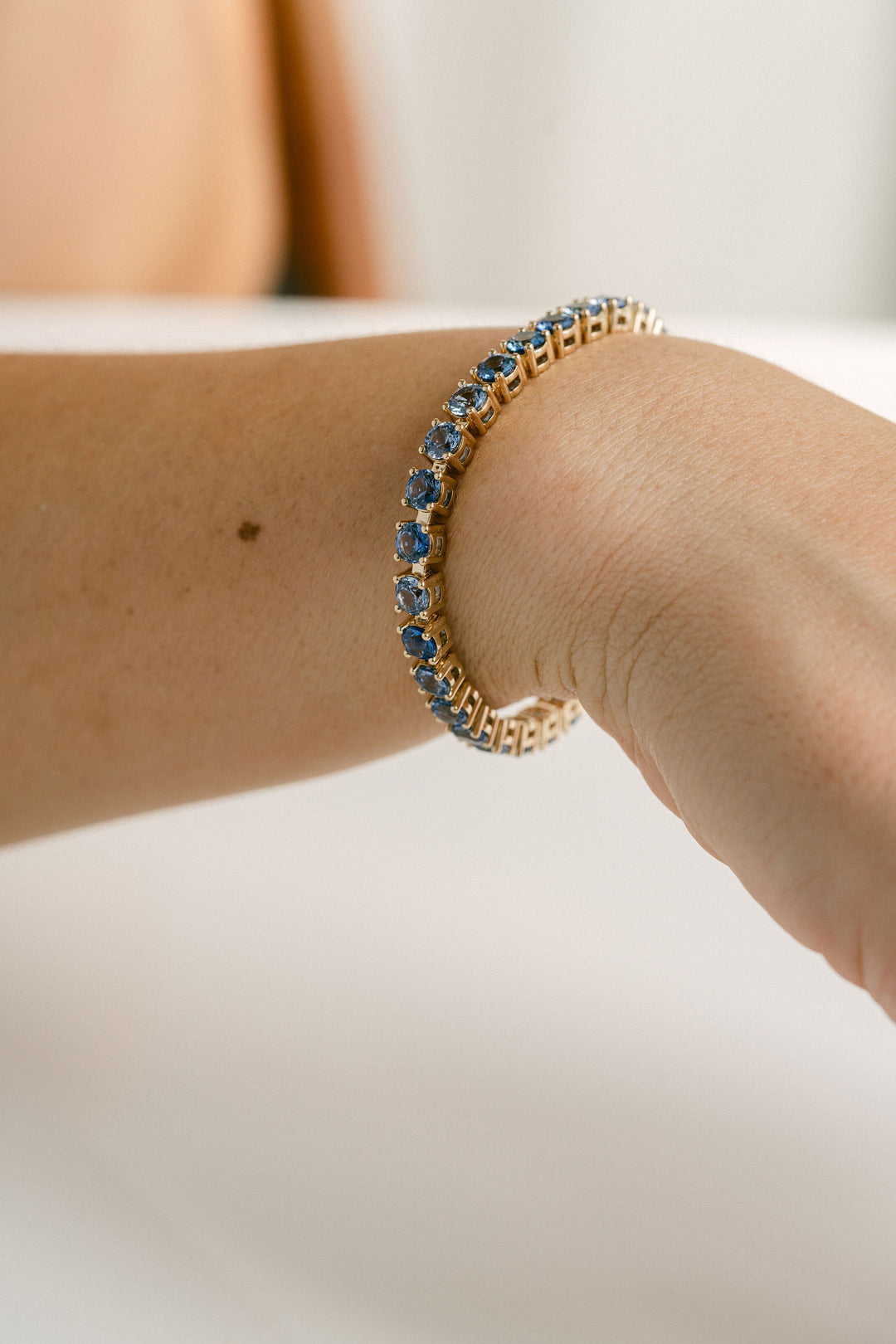 Round Blue Sapphire Tennis Bracelet, 14k Yellow Gold