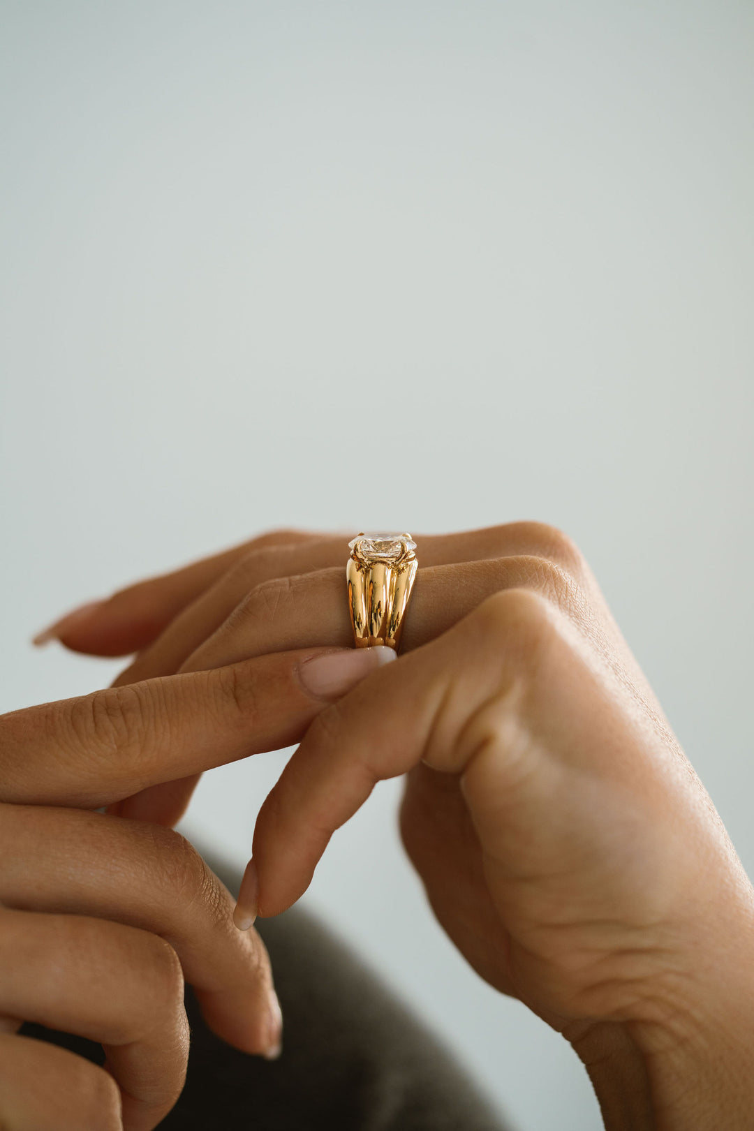 Oval Diamond Aria Ring