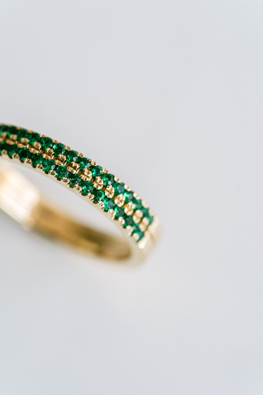 Round Emerald Double Row Band