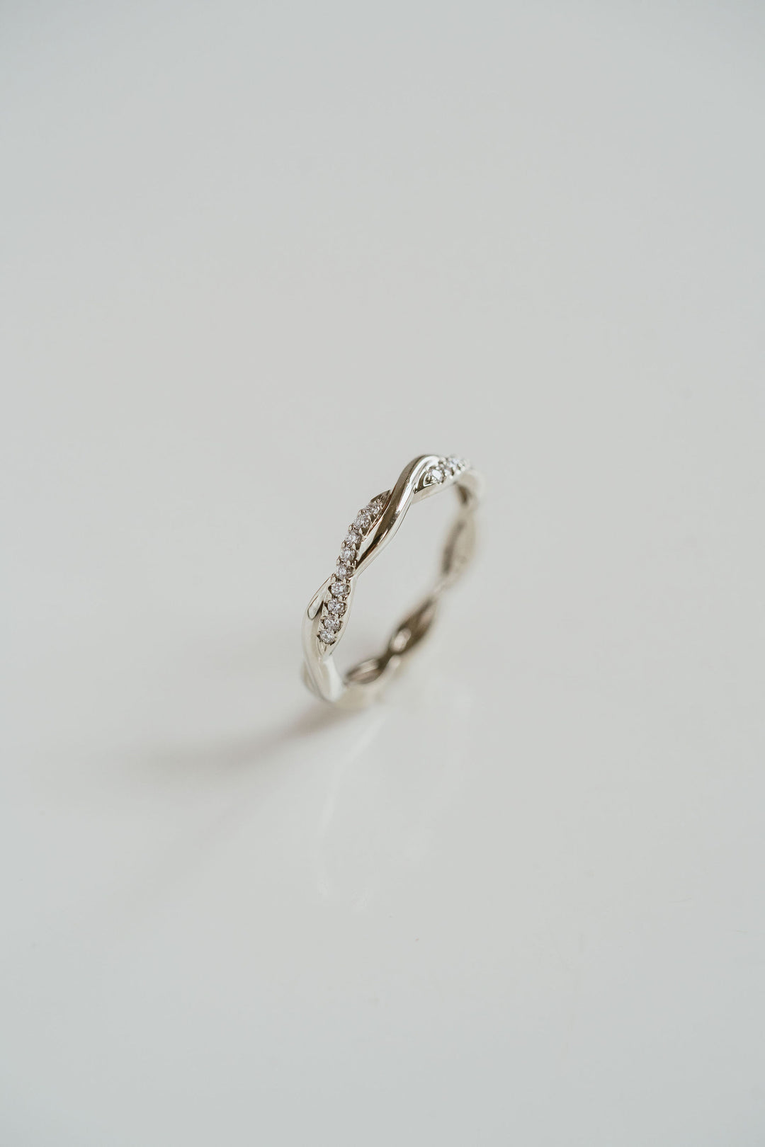 Weave Band - 1 Row of Diamonds