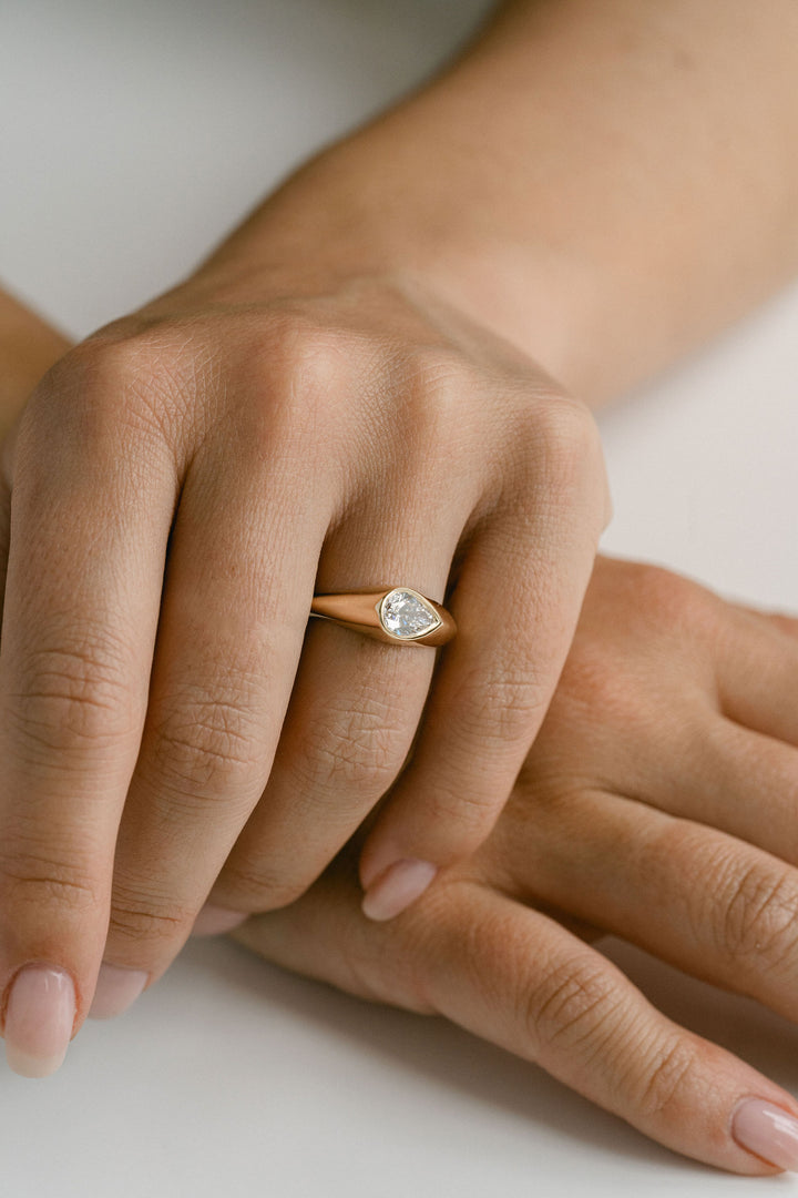 Pear Shape Offset Knife-Edge Signet Ring 14k YG - Cavalier Spring Bridal 2024