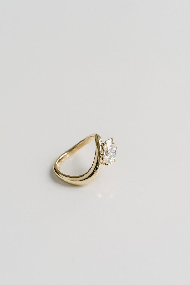 Oval Diamond Embrace Ring 14k YG - Spring Bridal 2024 Cavalier Collection