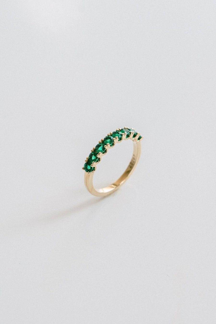 8-Stone Round Colombian Emerald Gemstone Band - 3mm 