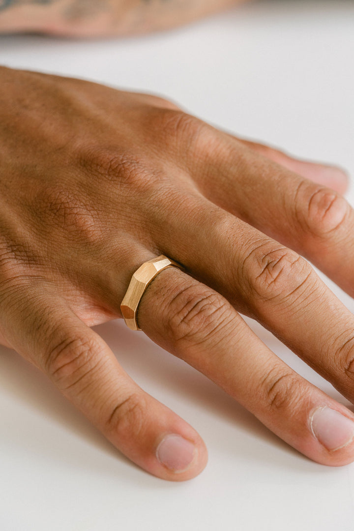 Brushed Faceted Mens Band