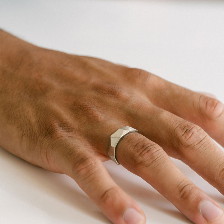 Brushed Faceted Mens Band