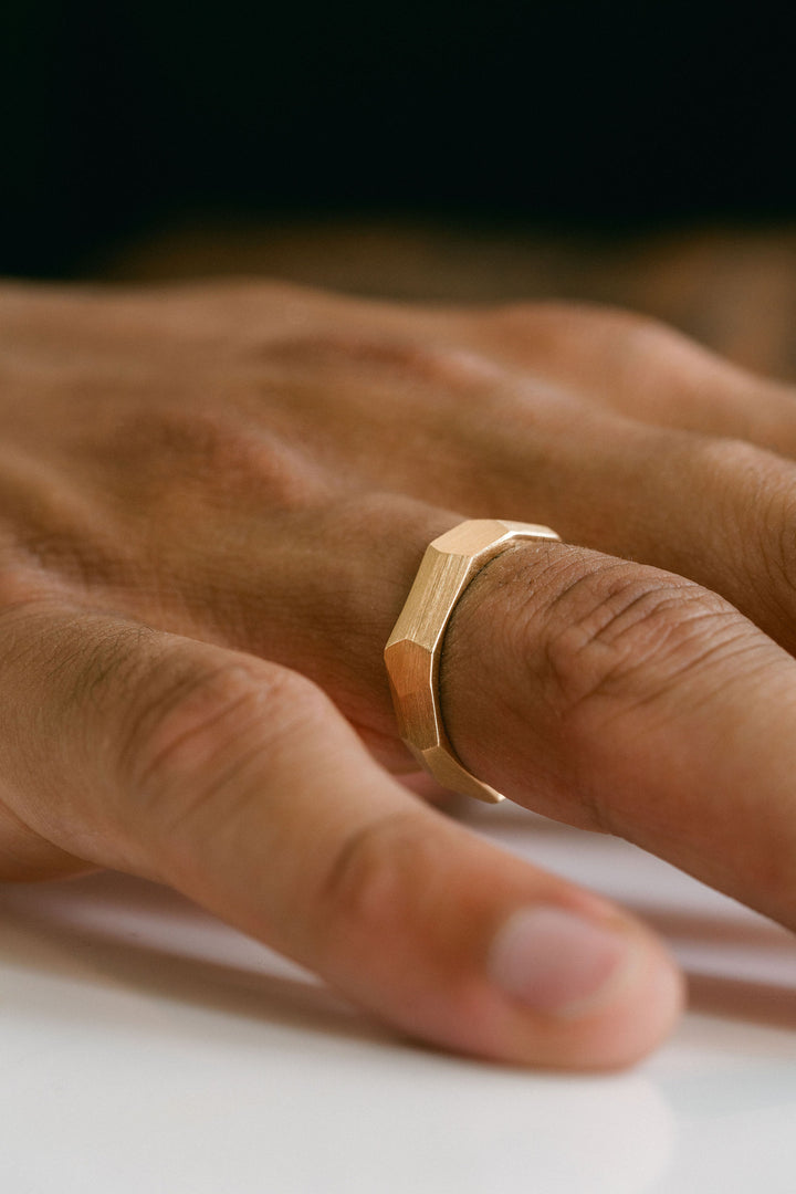 Brushed Faceted Mens Band