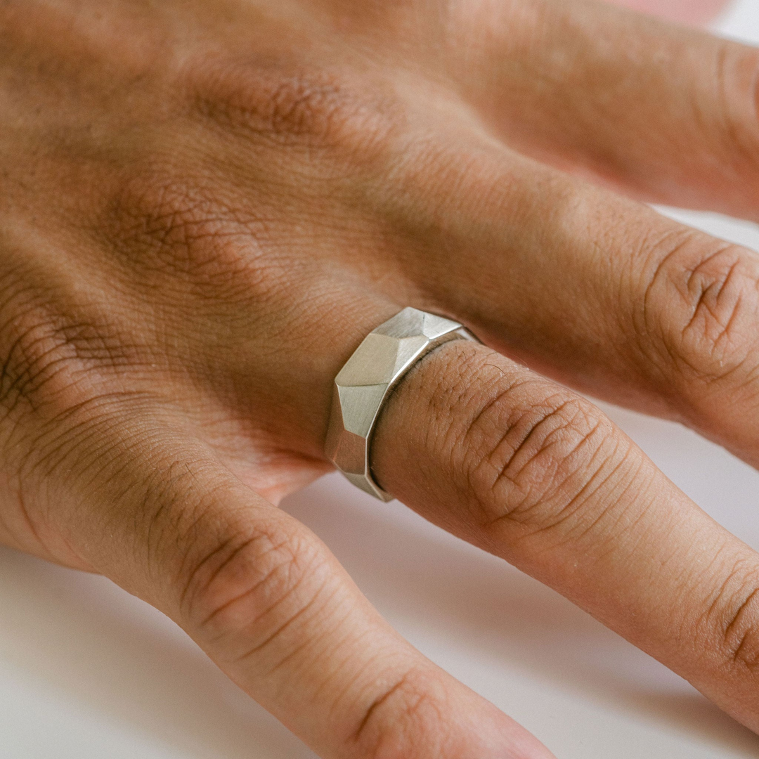 Brushed Faceted Mens Band