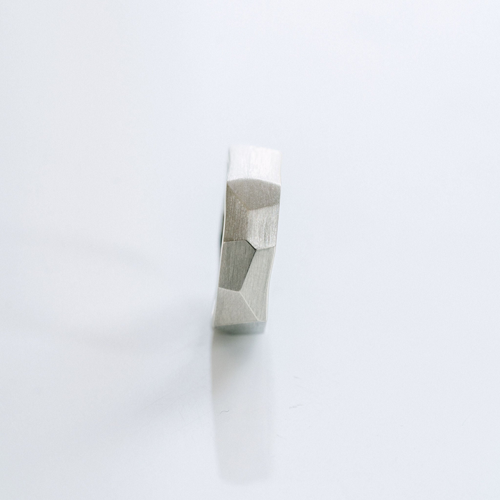 Brushed Faceted Mens Band