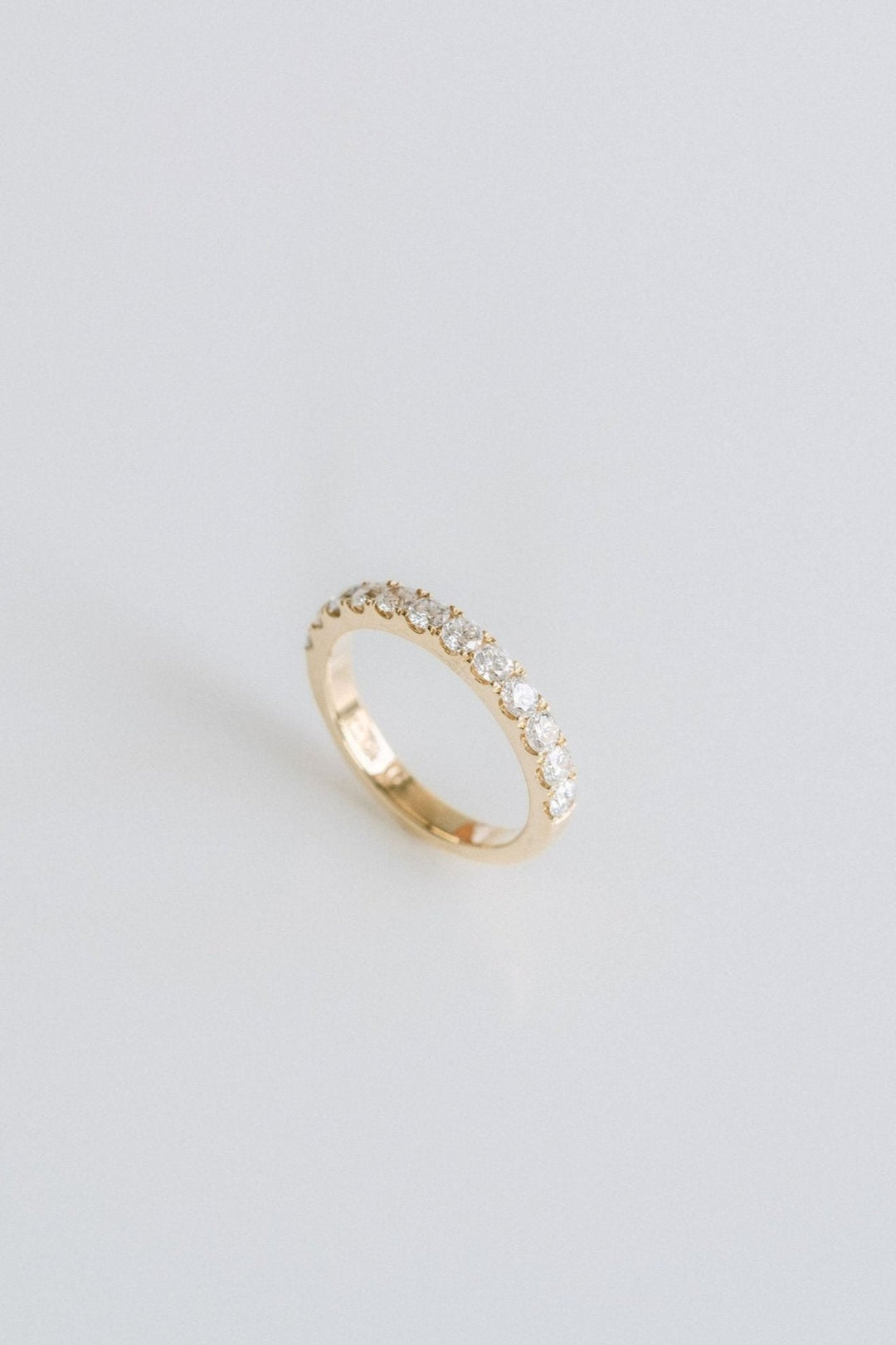 Diamond Pavè Band - 2.7mm