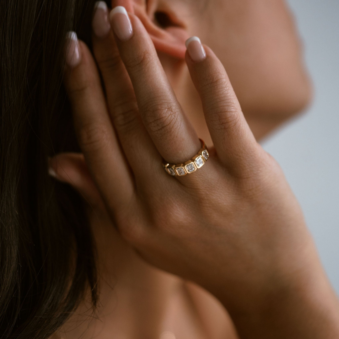 Emerald Cut Diamond Bezel Band