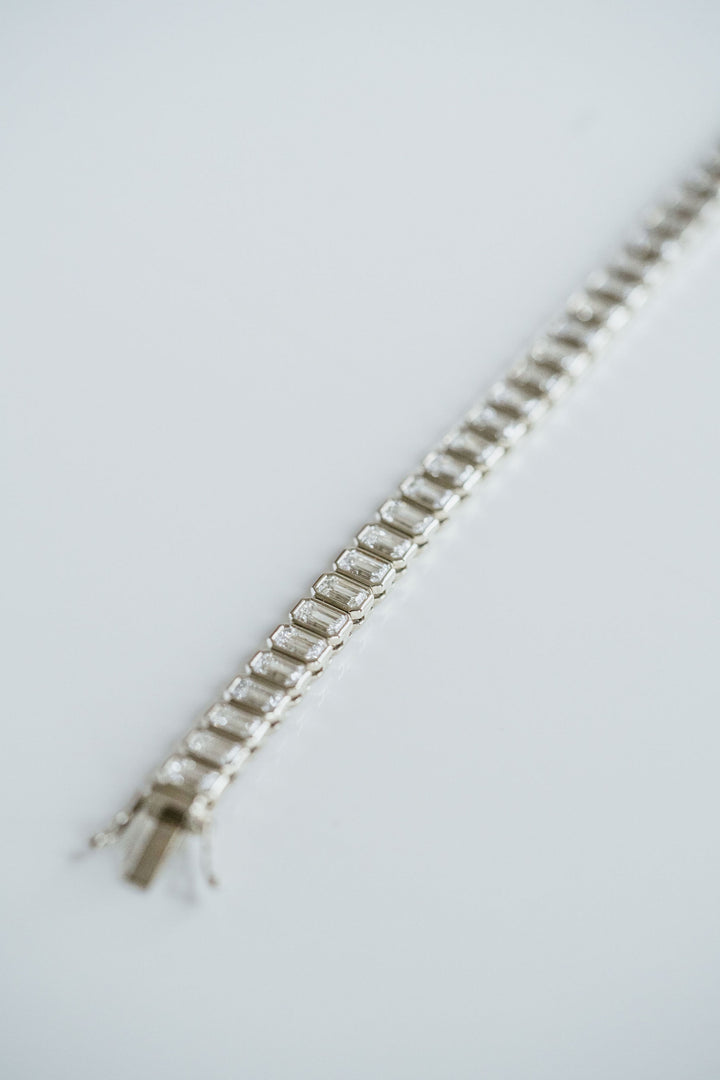 Emerald Cut Diamond Bezel Tennis Bracelet