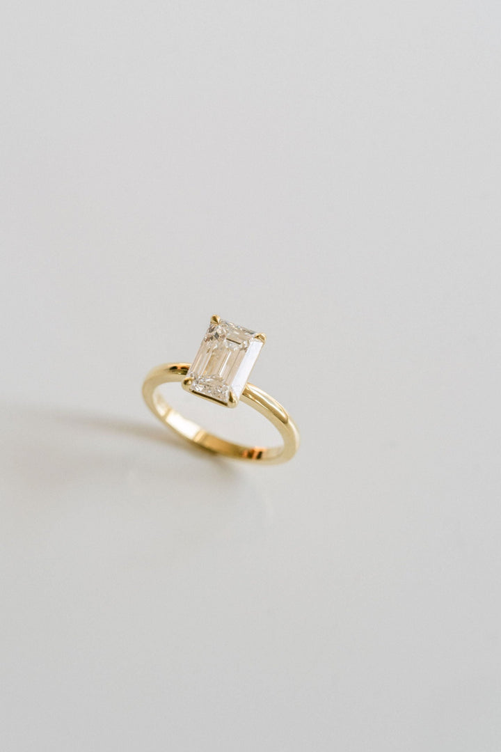 Emerald Cut Diamond Solitaire