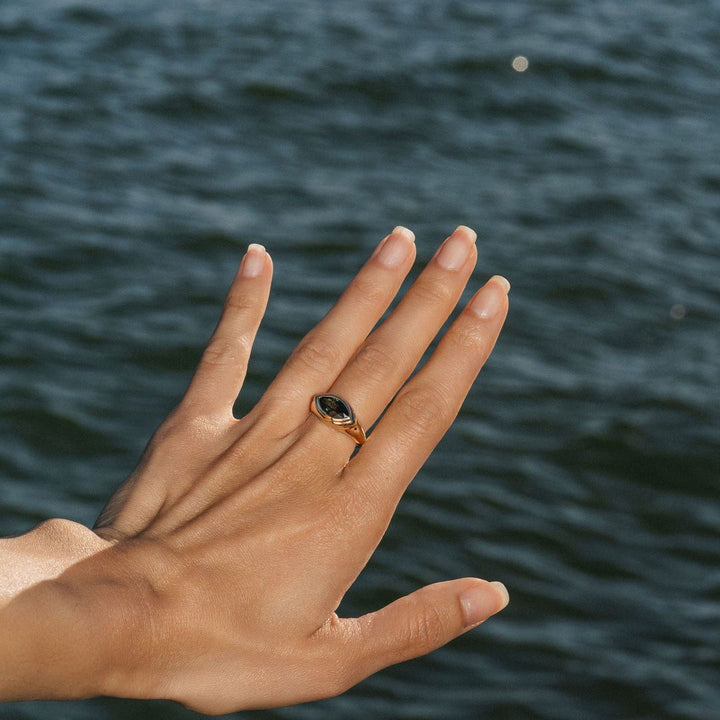 Marquise East-West Green Sapphire Retro Signet Ring