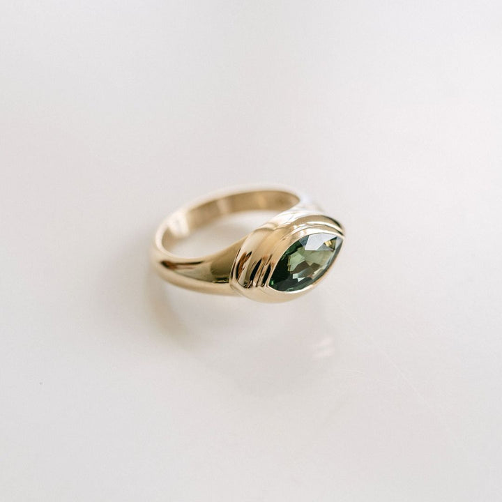 Marquise East-West Green Sapphire Retro Signet Ring