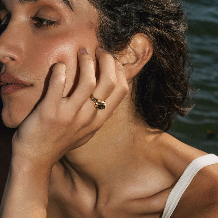 Marquise East-West Green Sapphire Retro Signet Ring