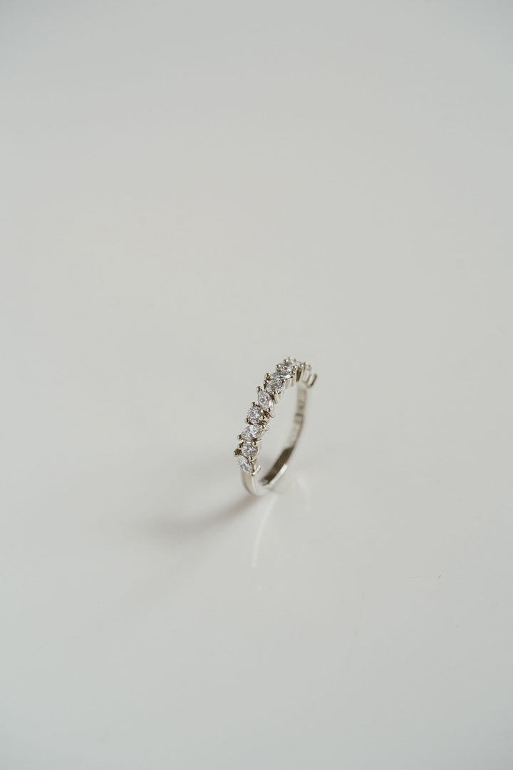 Marquise Cut and Round Brilliant Diamond Alternating Band - 4.0mm