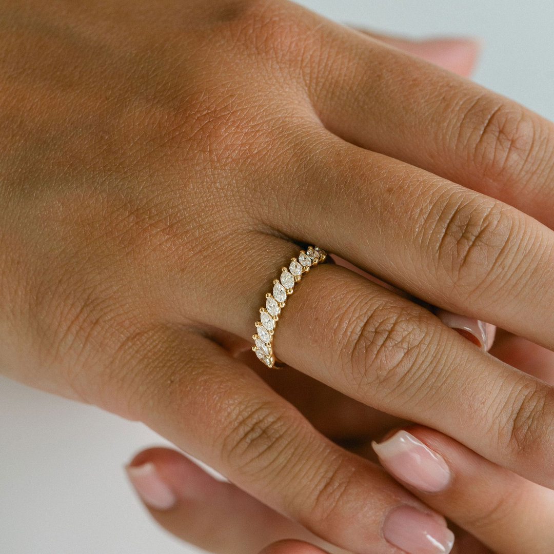 Marquise Diamond Scallop Band
