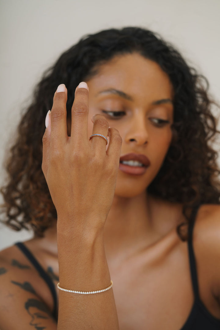 Round Blue Sapphire Pavé Band