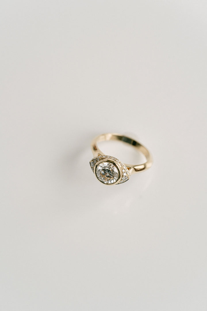 Cavalier Fine Jewelry - Round Brilliant Diamond With Diamond Eye Halo 14k Yellow Gold