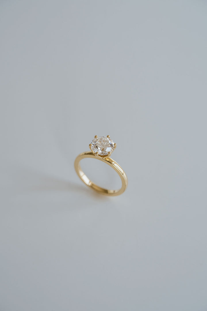 Round Brilliant Diamond Six Prong Tulip