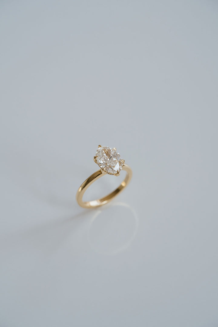 Oval Diamond Six Prong Solitaire With Collar