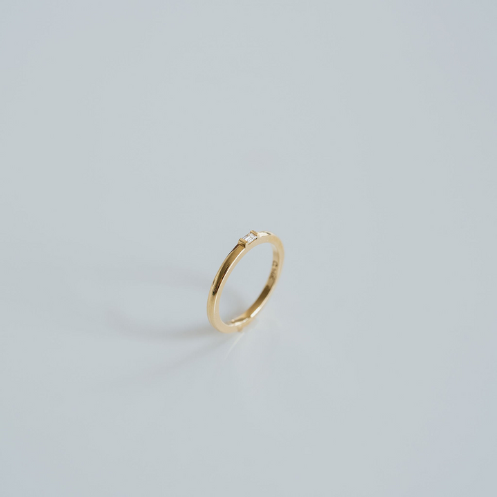 Single Baguette Diamond Band