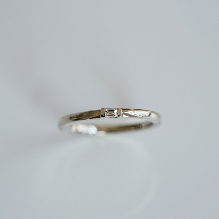 Single Baguette Diamond Band
