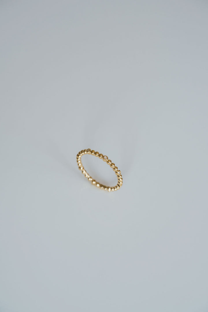 Spheres Diamond Band