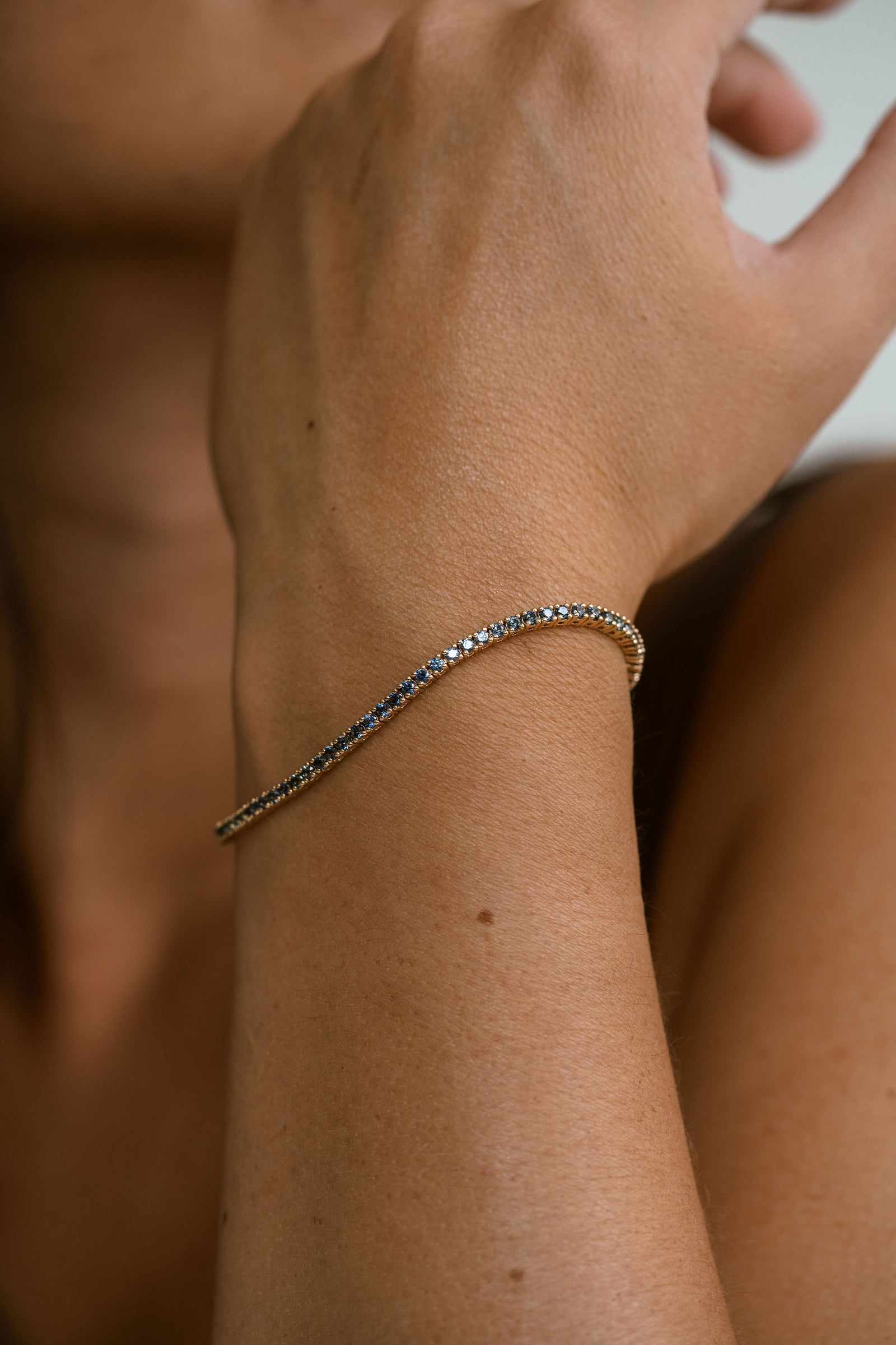 Round Teal Sapphire Tennis Bracelet