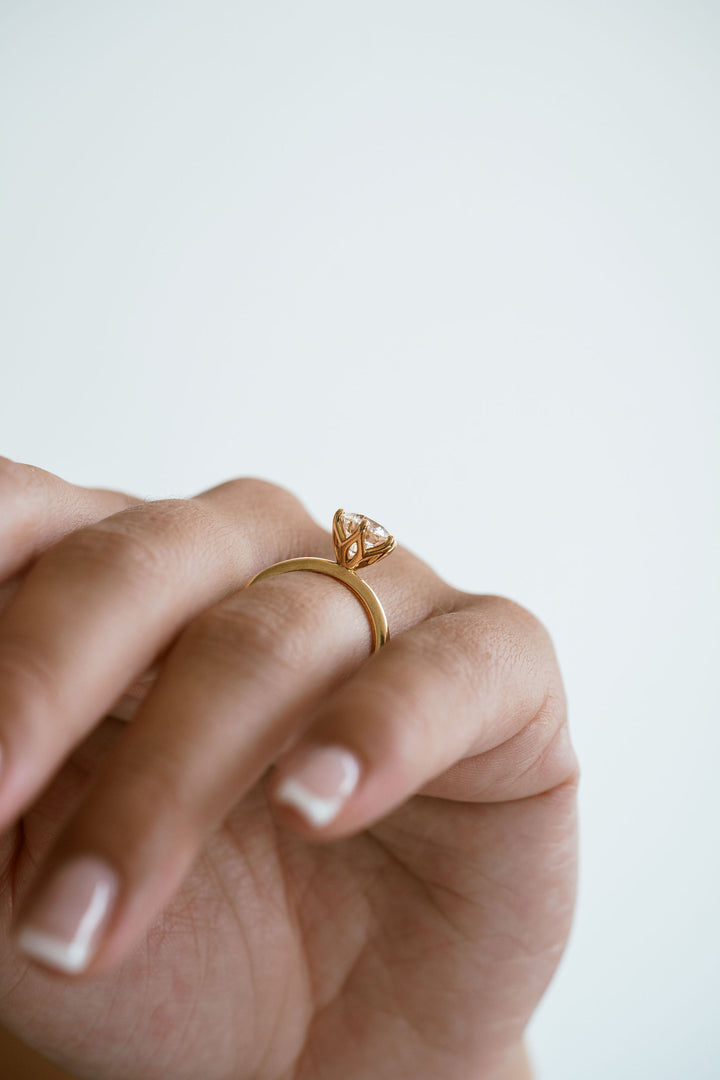 Round Brilliant Diamond Six Prong Tulip