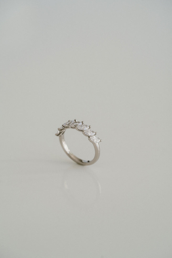 Marquise Diamond Scallop Band