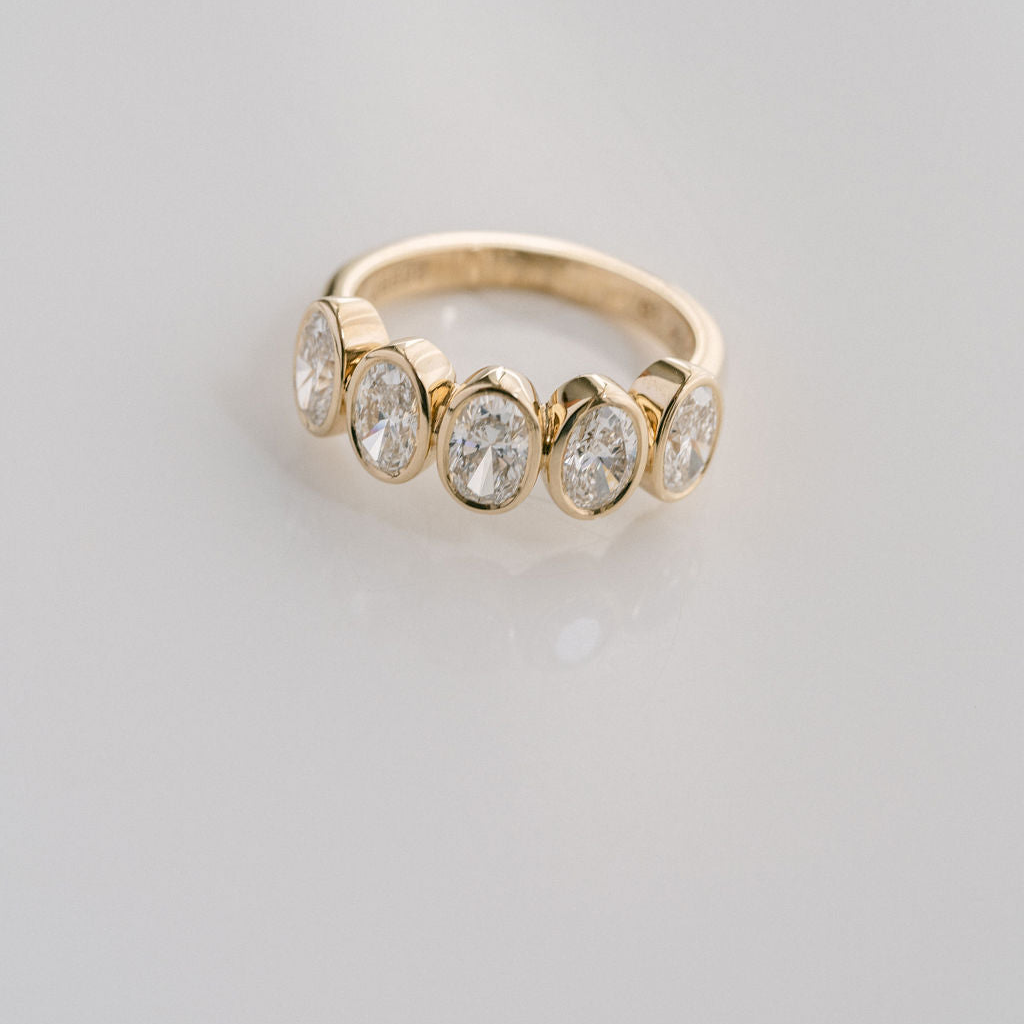 Oval Diamond Bezel Band