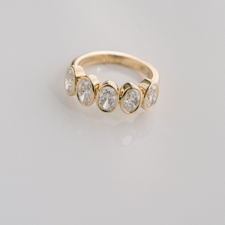 Oval Diamond Bezel Band