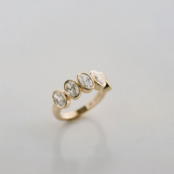 Oval Diamond Bezel Band