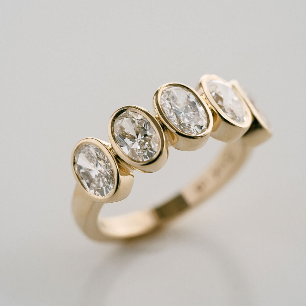 Oval Diamond Bezel Band