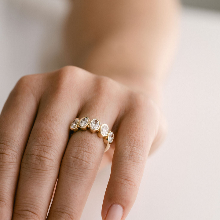 Oval Diamond Bezel Band