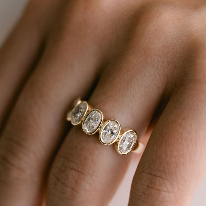 Oval Diamond Bezel Band