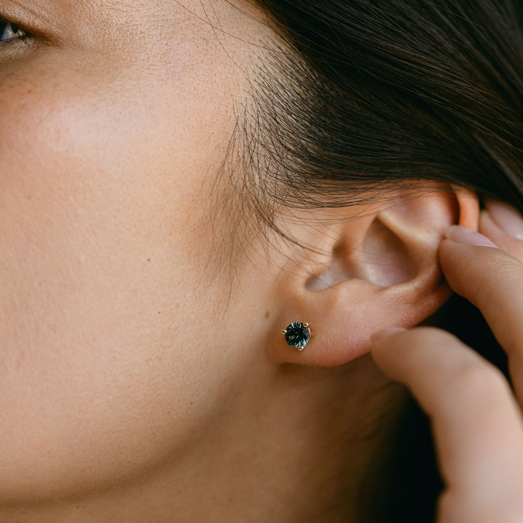 Round Blue-Green Sapphire Studs
