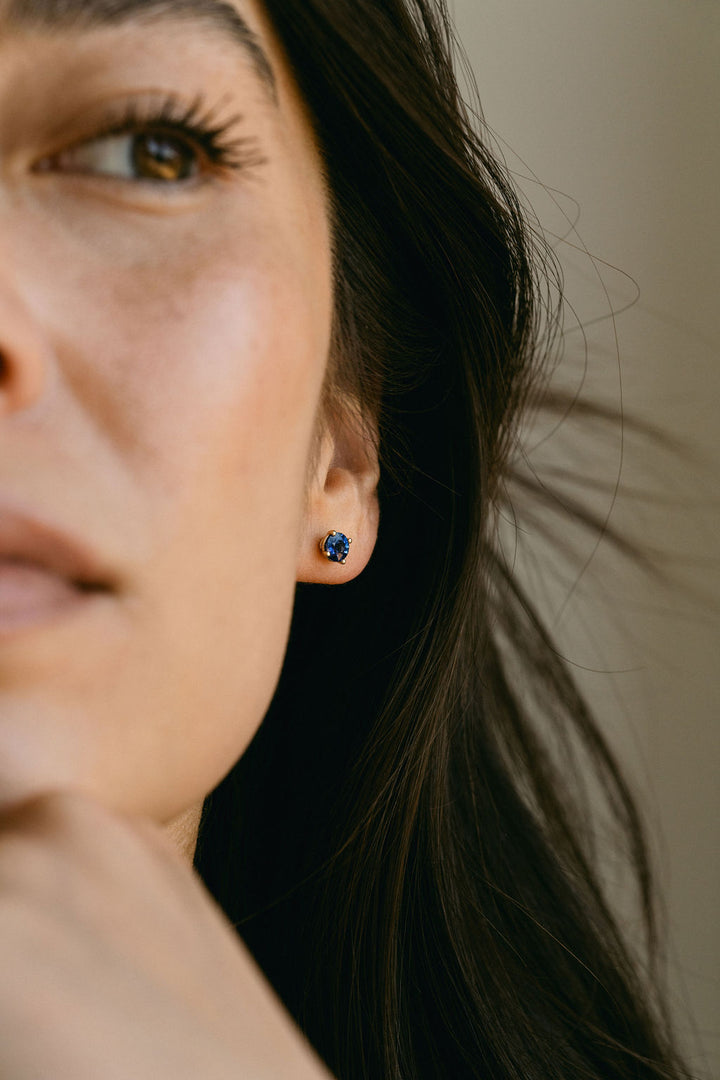 Round Blue Sri Lankan Sapphire Studs, 14k Yellow Gold 