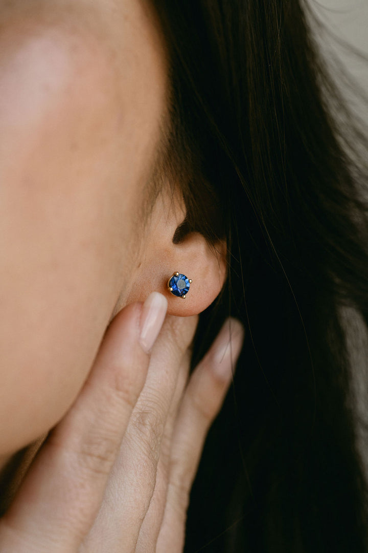 Round Blue Sri Lankan Sapphire Studs, 14k Yellow Gold 