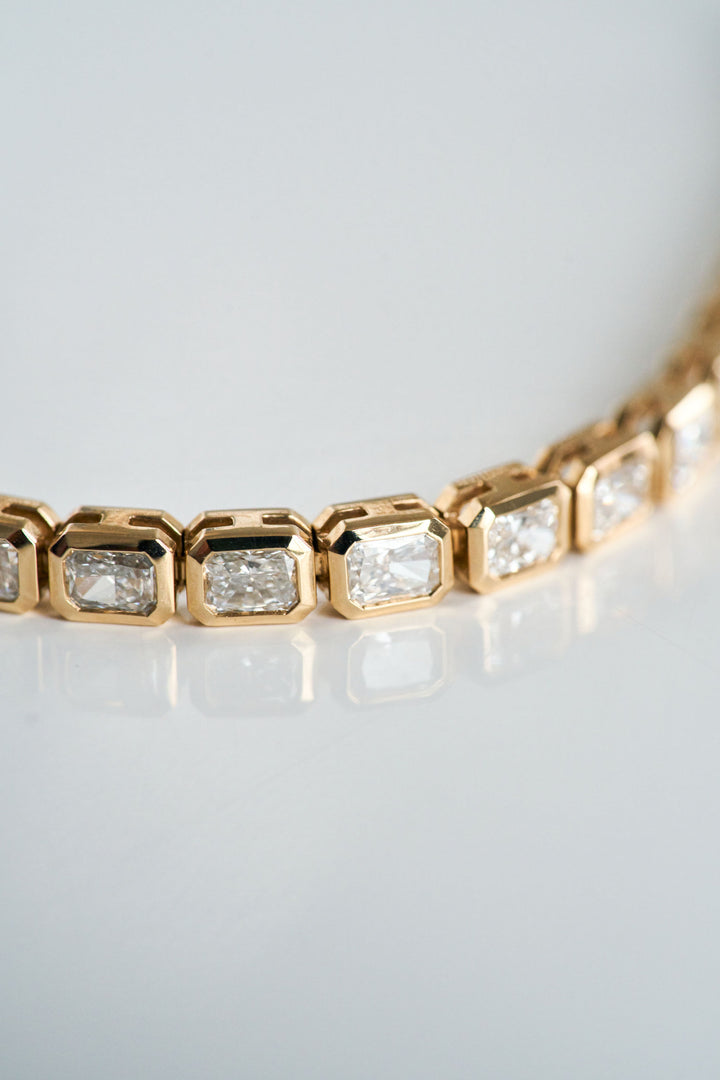 Radiant Cut Diamond Bezel Tennis Bracelet