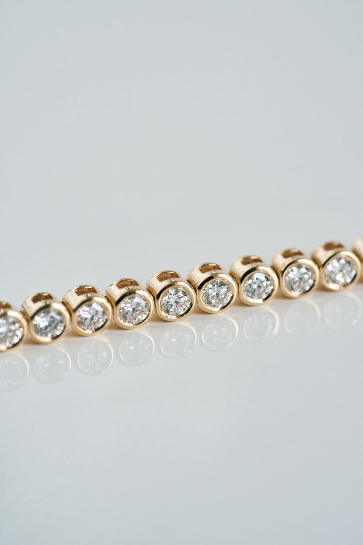 Round Diamond Bezel Tennis Bracelet
