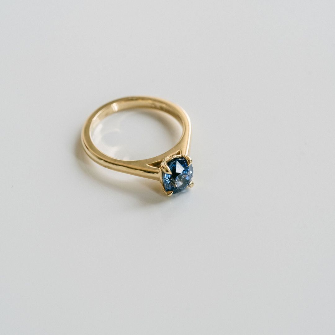 Oval Blue Sapphire Dominion