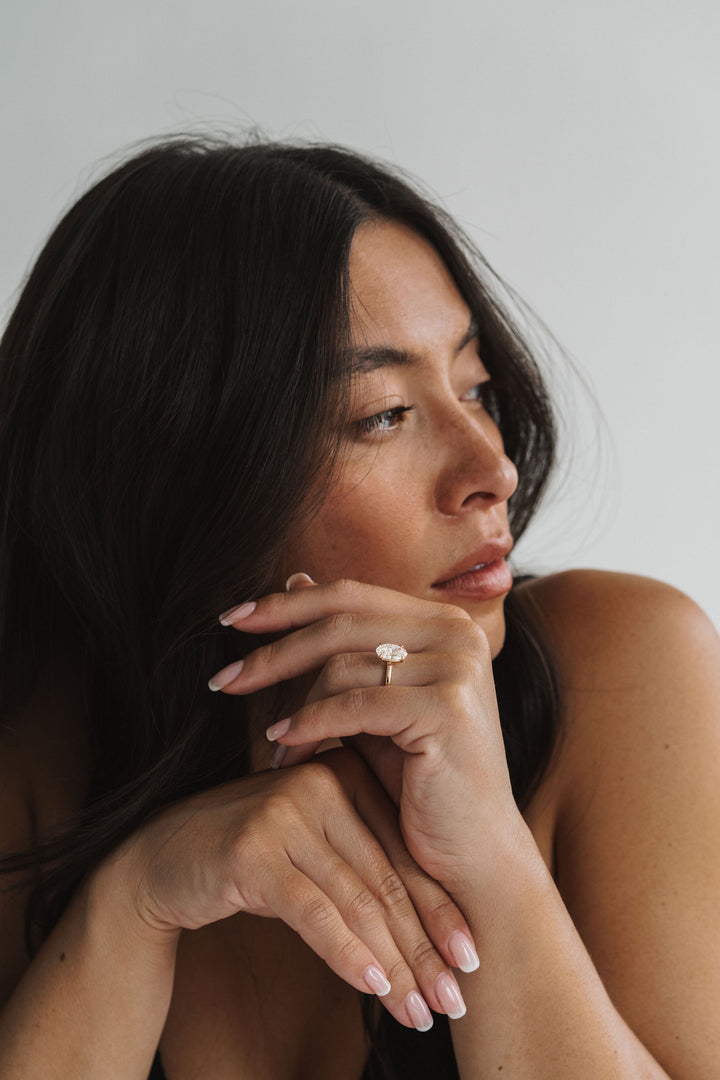 Oval Diamond Cavalier Solitaire Medium Set