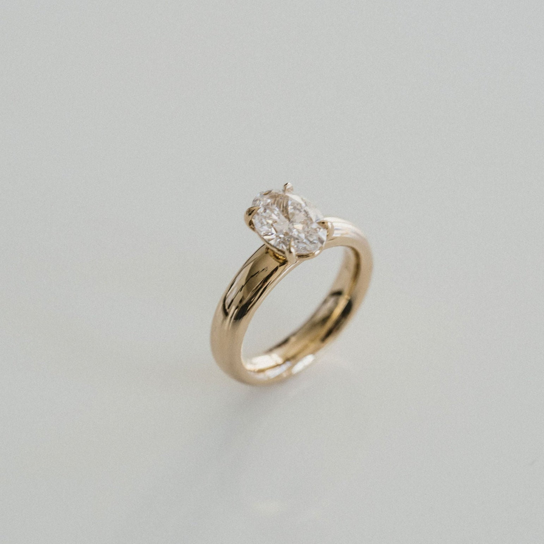 Oval Diamond Promenade Ring